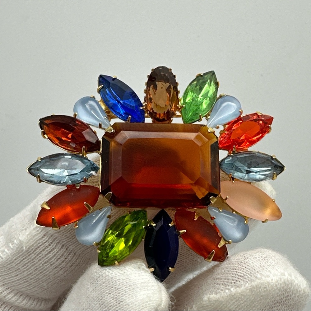 Vintage Rhinestone  Multi Color Large‎ Amber Center  Brooch/Pin  #629
